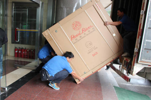 云溪钢琴贵重工艺品无忧运